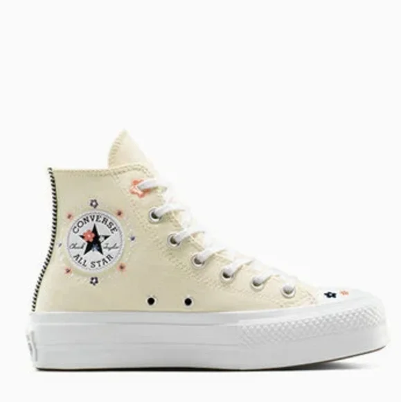 New Chuck Taylor All Star Lift Platform Petite Petals - Picture 11 of 11